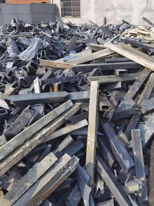 大量回收工业炉窑用碳化硅砖废品回收废旧碳化硅密封环耐火砖材料常年收购