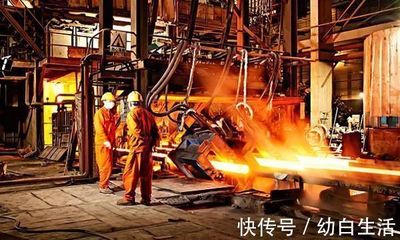 跟儿子进城的老母亲,靠捡破铜烂铁一天净赚1000块,回收行真暴力!